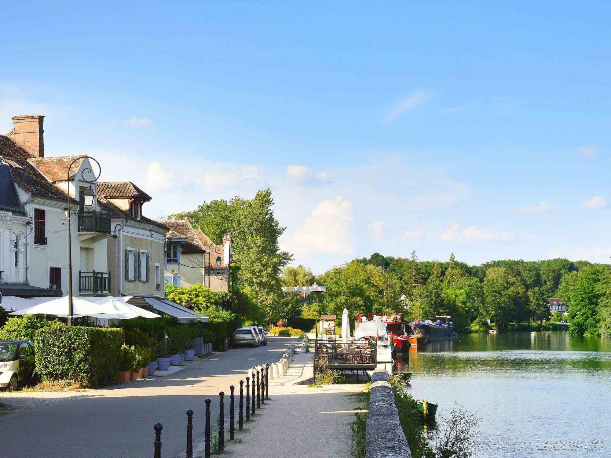 Ibis Styles Melun Rubelles Exterior foto